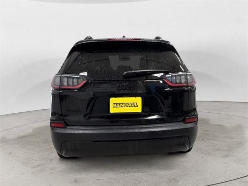 Used 2021 Jeep Cherokee Latitude Plus image 4