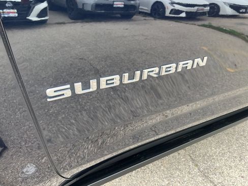 Used 2021 Chevrolet Suburban High Country AWD/4WD image 34