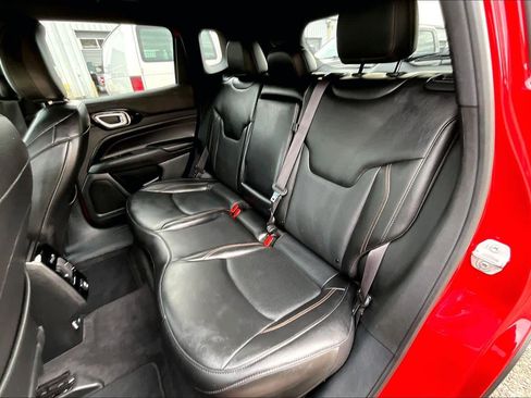 Used 2023 Jeep Compass Limited image 40