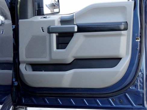 Used 2017 Ford F150 XLT w/ Equipment Group 302A Luxury image 25