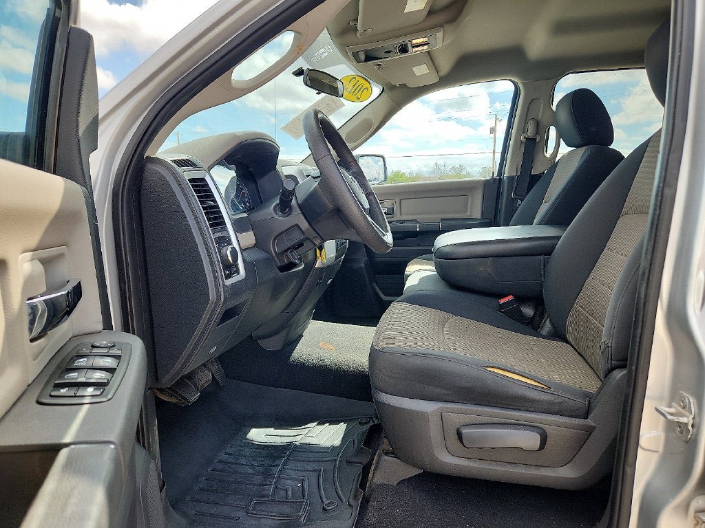 Used 2012 RAM 1500 Classic SLT RWD image 22