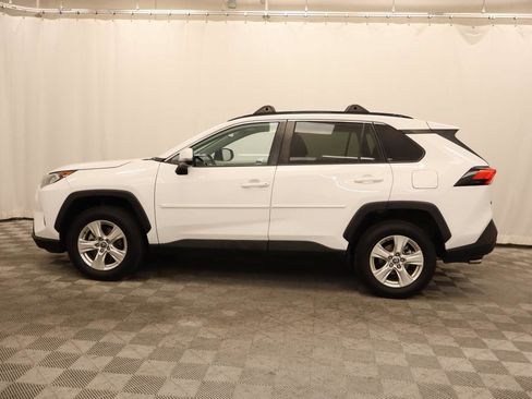 Used 2021 Toyota RAV4 XLE w/ Convenience Package AWD/4WD image 2