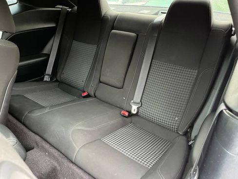 Used 2017 Dodge Challenger R/T w/ Blacktop Package RWD image 9