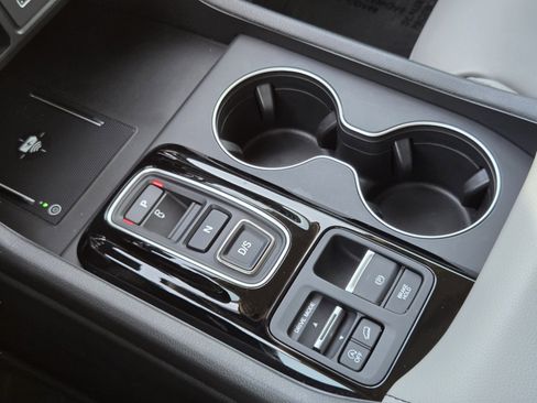 Certified 2025 Honda Pilot EX-L image 16