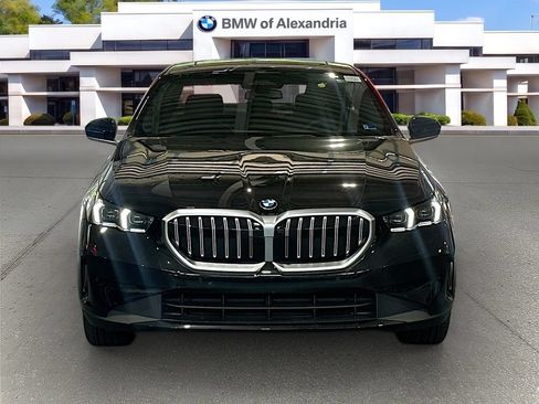 New 2027 BMW 530i xDrive w/ Premium Package AWD/4WD image 2
