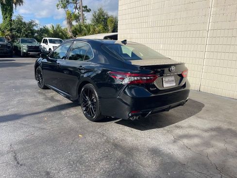 Used 2024 Toyota Camry XSE FWD image 3