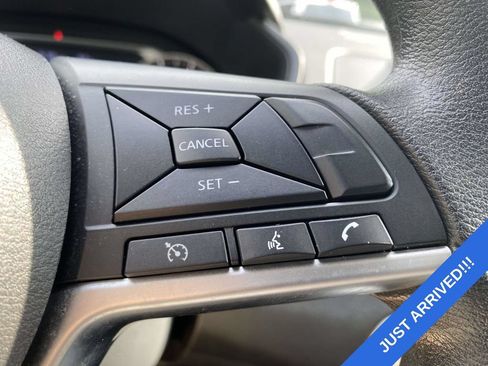 Used 2023 Nissan Altima 2.5 SV FWD image 21