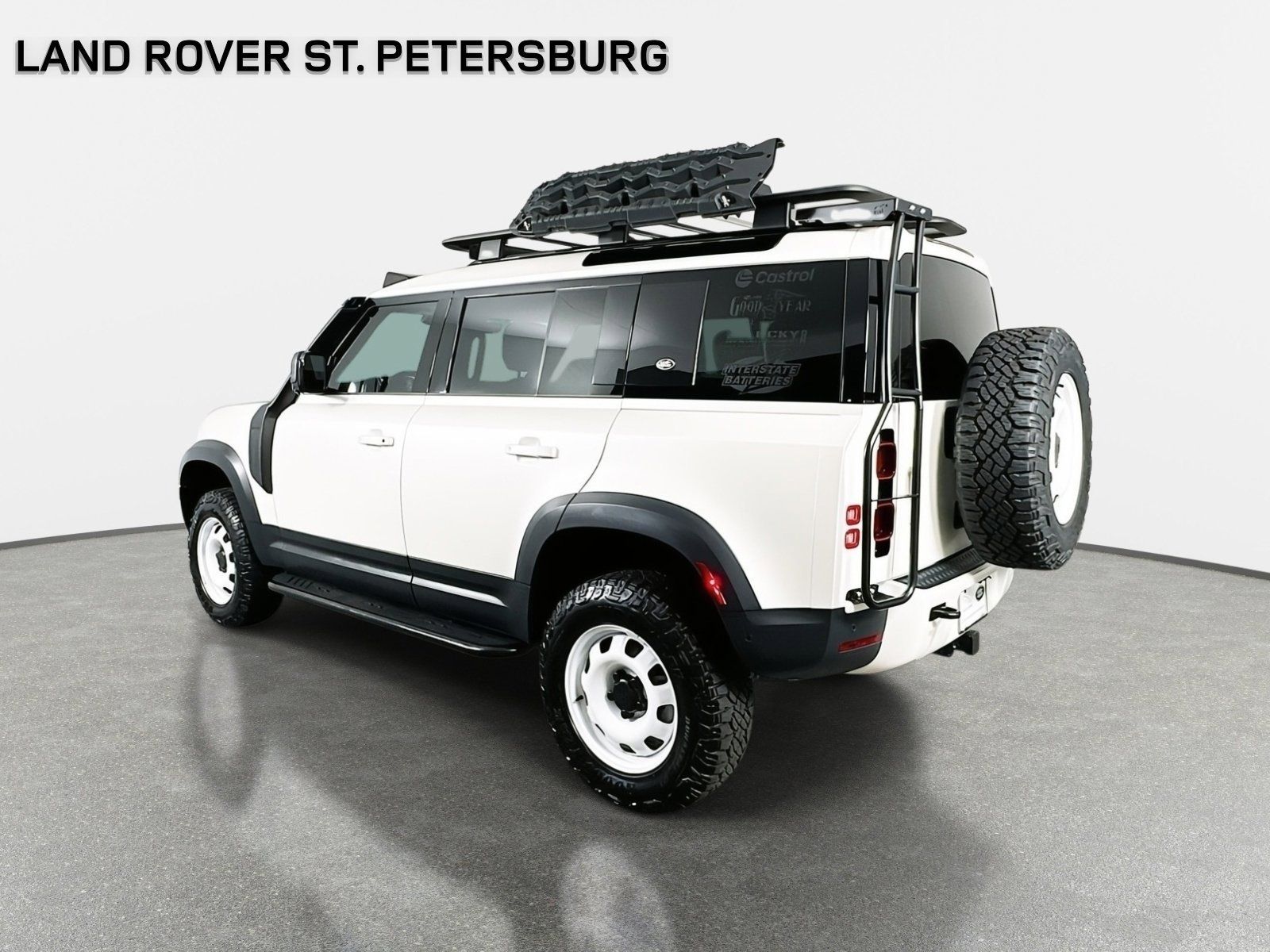 Used 2024 Land Rover Defender 110 S AWD/4WD image 7