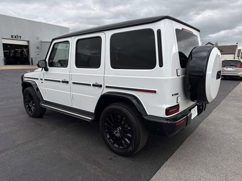 Used 2022 Mercedes-Benz G 550 image 2