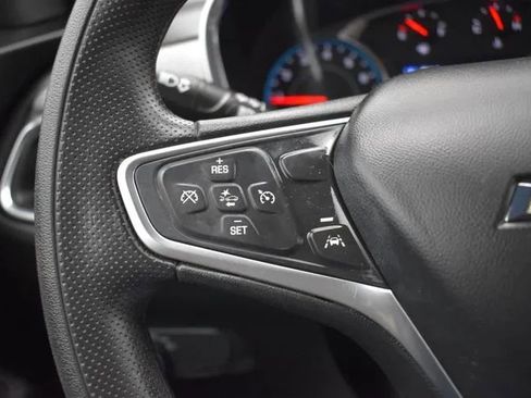 Used 2022 Chevrolet Equinox LT FWD image 24