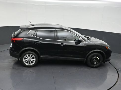 Used 2018 Nissan Rogue Sport SV w/ SV Technology Package AWD/4WD image 20