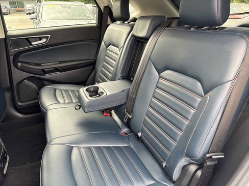 Used 2022 Ford Edge SEL w/ Sport Appearance Package image 39