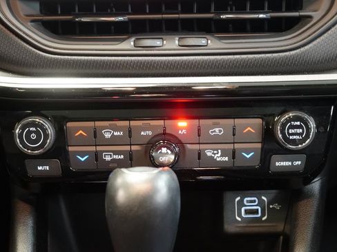 Used 2022 Jeep Compass Trailhawk w/ Sun and Sound Group AWD/4WD image 21
