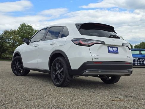 Used 2025 Honda HR-V Sport image 18