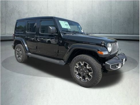 New 2025 Jeep Wrangler Unlimited Sahara AWD/4WD image 4