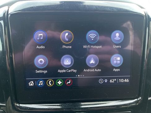 Used 2023 Chevrolet Traverse LT FWD image 26