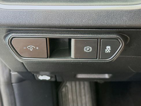 Used 2025 Kia K4 LXS image 17