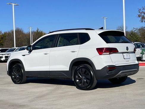 Used 2022 Volkswagen Taos S image 4