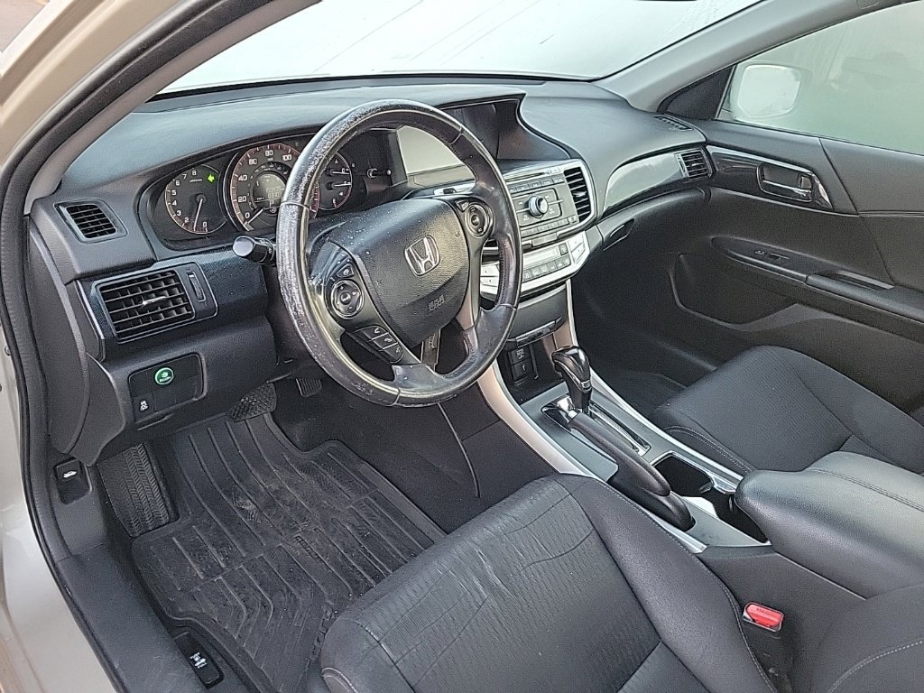 Used 2013 Honda Accord Sport image 7