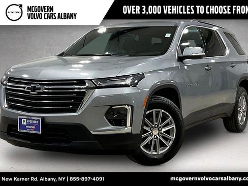 Used 2023 Chevrolet Traverse LT AWD/4WD image 1