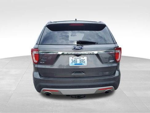 Used 2017 Ford Explorer XLT AWD/4WD image 5