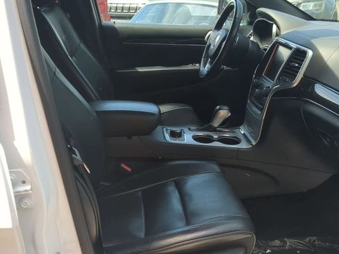 Used 2016 Jeep Grand Cherokee High Altitude AWD/4WD image 21