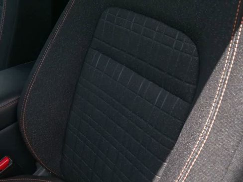Used 2025 Honda HR-V Sport image 12