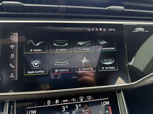Used 2021 Audi RS Q8 w/ Carbon Optic Package AWD/4WD image 28