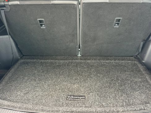 Used 2021 Volkswagen Atlas SE w/ Panoramic Sunroof Package AWD/4WD image 16