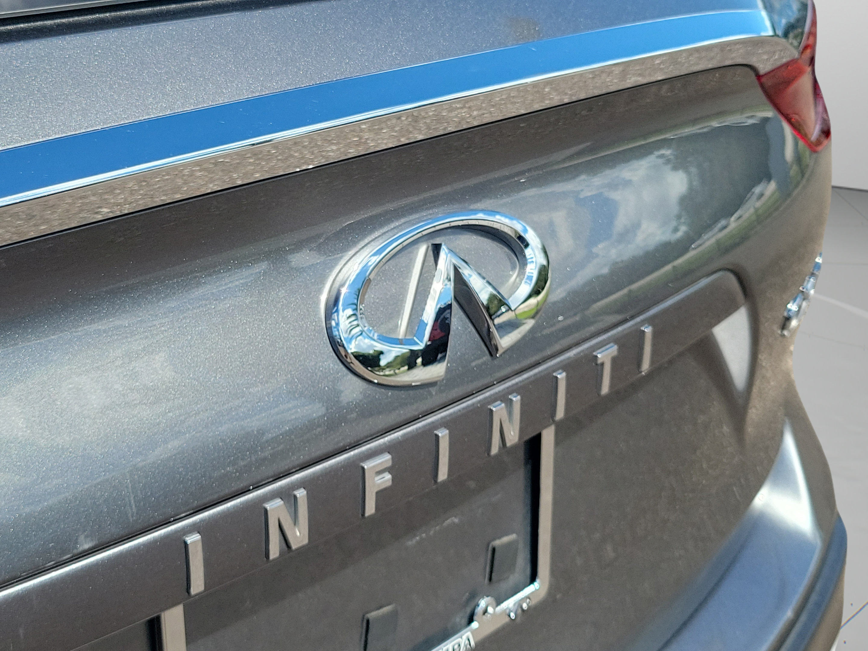 Used 2020 INFINITI QX50 Luxe w/ Navigation Package FWD image 28