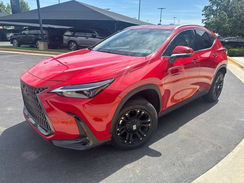 Used 2024 Lexus NX 250 FWD image 1