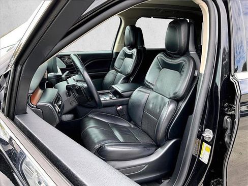 Used 2020 Lincoln Aviator Reserve w/ Equipment Group 201A image 27