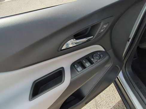 Certified 2024 Chevrolet Equinox LS w/ LS Convenience Package image 22