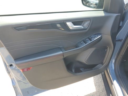 Used 2024 Ford Escape ST-Line w/ Tech Pack #1 AWD/4WD image 10