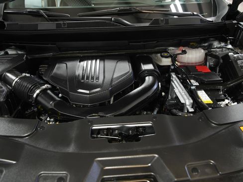 Used 2025 GMC Acadia Denali w/ LPO, Floor Liner Package AWD/4WD image 13