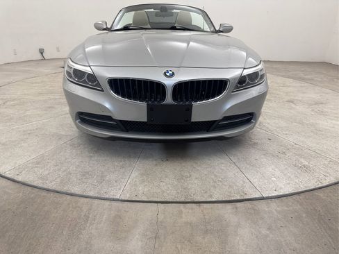 Used 2014 BMW Z4 sDrive28i RWD image 17