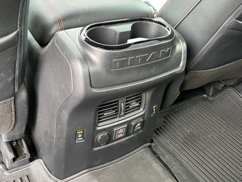 Used 2024 Nissan Titan PRO-4X w/ Pro-4x Convenience Package image 14