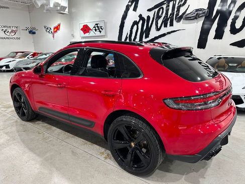 Used 2023 Porsche Macan AWD/4WD image 4