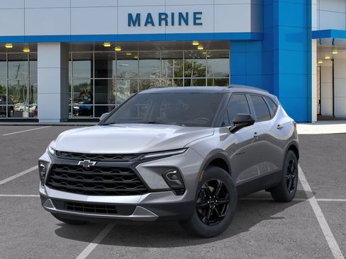 New 2026 Chevrolet Blazer LT w/ Convenience Package FWD image 6