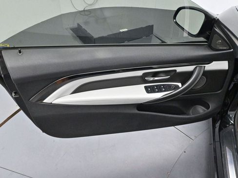 Used 2015 BMW M4 Convertible RWD image 9