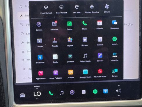 Used 2018 Tesla Model X 100D image 15