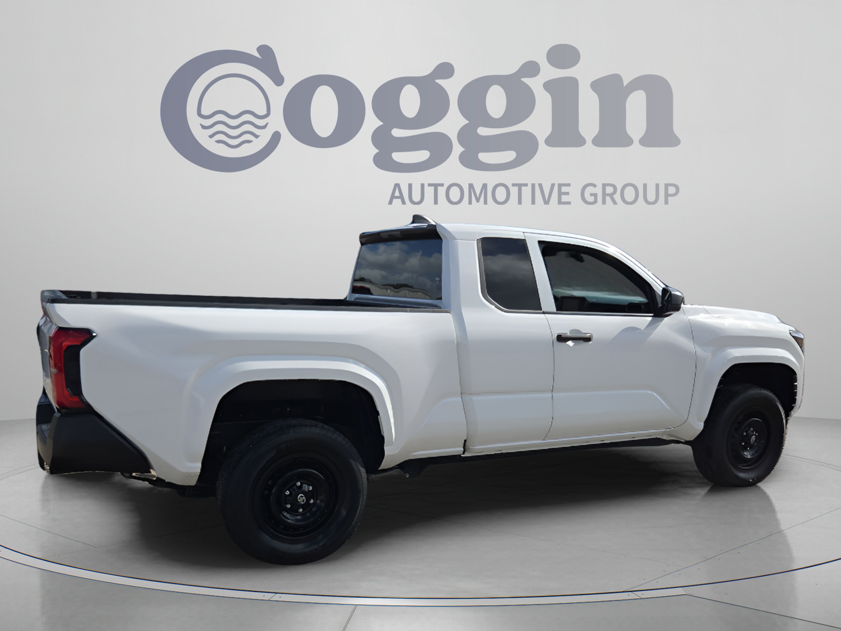 Used 2024 Toyota Tacoma SR RWD image 5