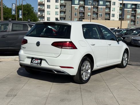 Used 2020 Volkswagen Golf 4-Door FWD image 3