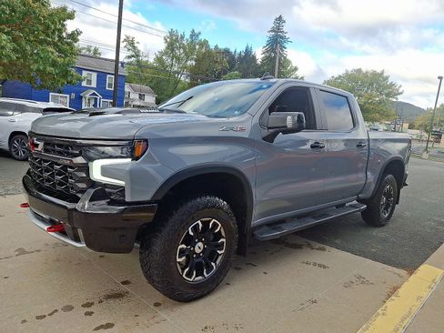 Certified 2024 Chevrolet Silverado 1500 ZR2 image 3