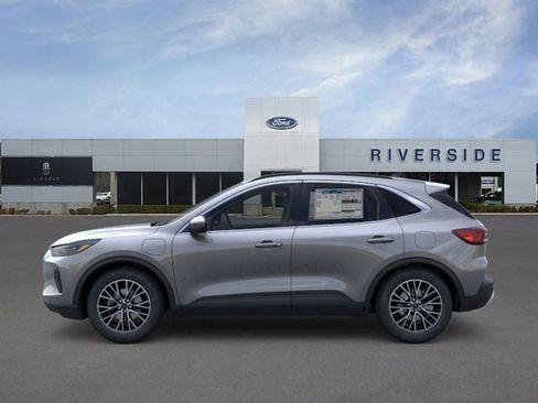 New 2025 Ford Escape SE w/ PHEV Premium Package image 3