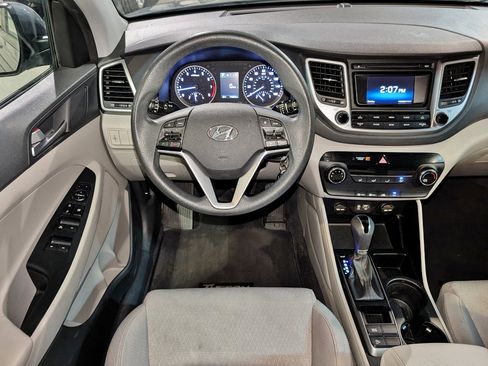 Used 2016 Hyundai Tucson SE w/ Option Group 02 image 2