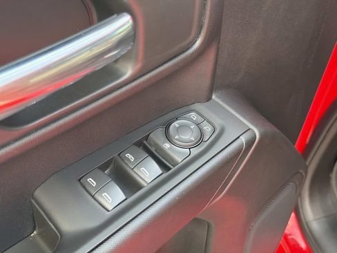 Used 2020 Chevrolet Silverado 1500 Custom Trail Boss w/ Custom Convenience Package AWD/4WD image 19