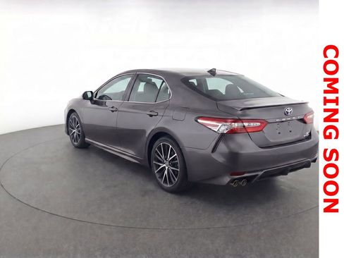 Used 2024 Toyota Camry SE FWD image 4