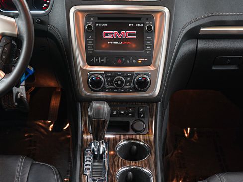 Used 2014 GMC Acadia Denali AWD/4WD image 19