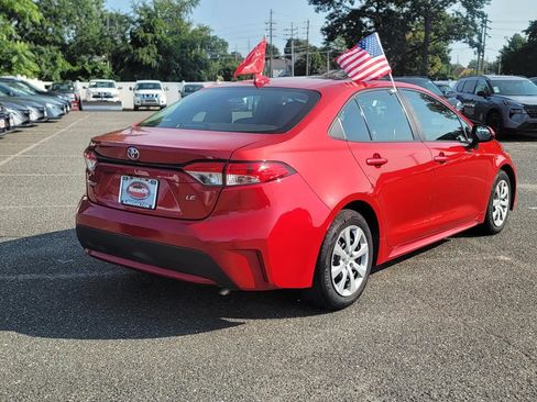 Used 2021 Toyota Corolla LE FWD image 9